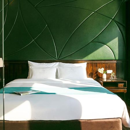 Peony Cruises Hotell Ha Long Exteriör bild